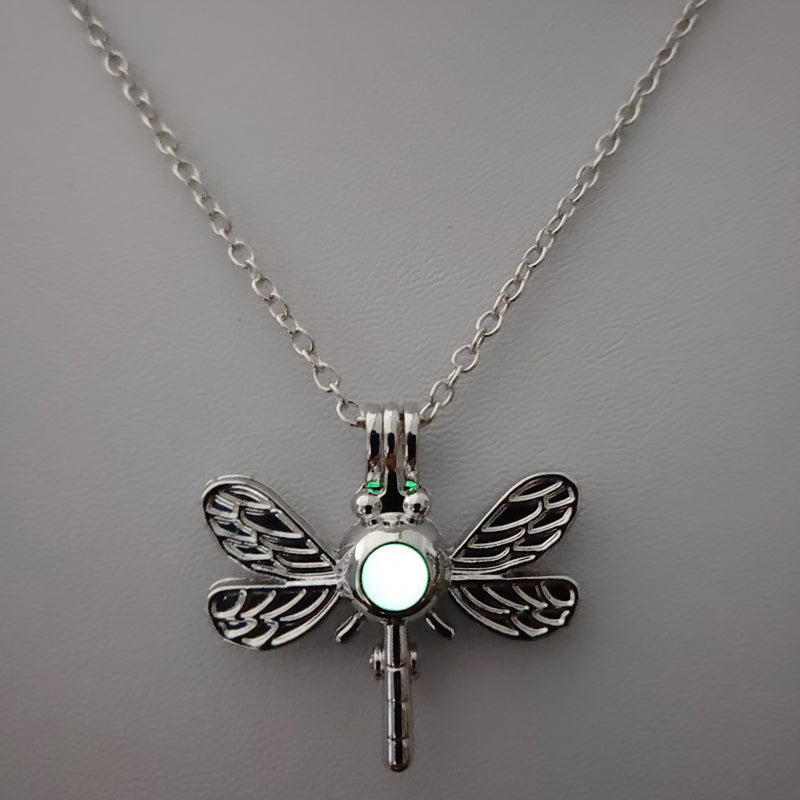 Retro Dragonfly Alloy Luminous Women's Men's Pendant Necklace 1 Piece