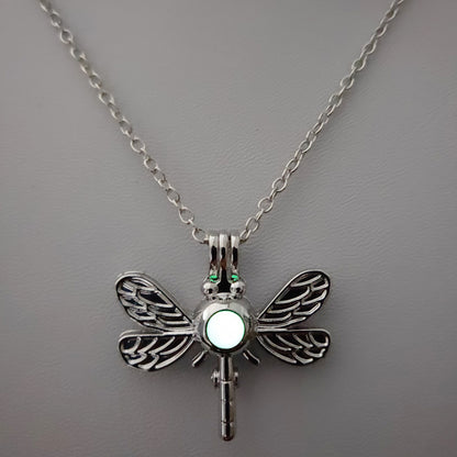 Retro Dragonfly Alloy Luminous Women's Men's Pendant Necklace 1 Piece