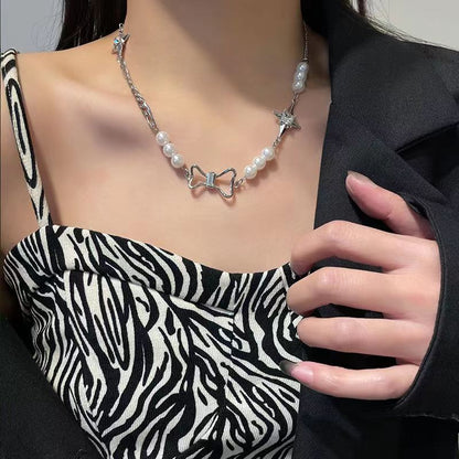 Fashion Heart Shape Butterfly Alloy Pearl Plating Women's Layered Necklaces Pendant Necklace 1 Piece