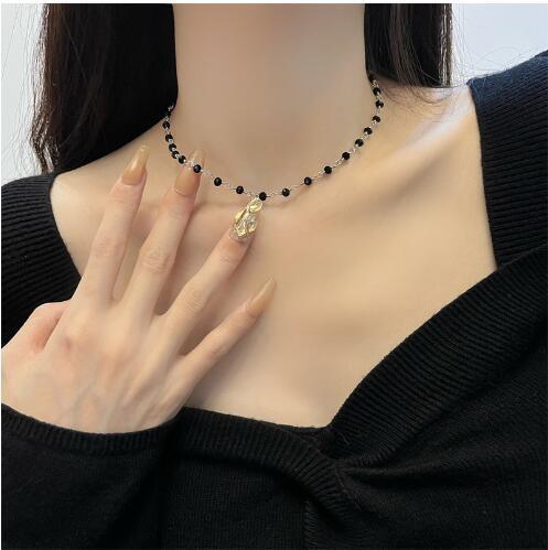 Fashion Heart Shape Butterfly Alloy Pearl Plating Women's Layered Necklaces Pendant Necklace 1 Piece