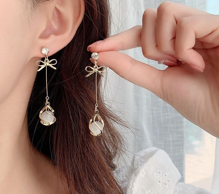 Fashion Tassel Alloy Inlay Artificial Diamond Women'S Drop Earrings 1 Pair