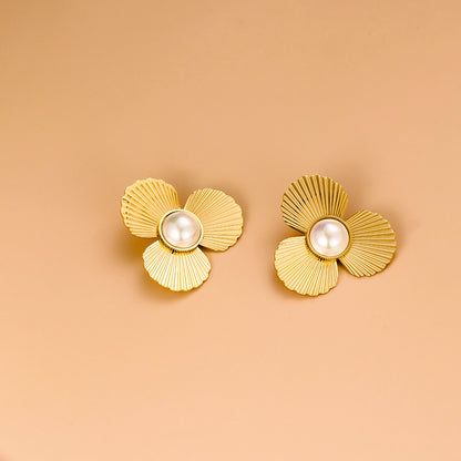 1 Pair Retro Scallop Flower Asymmetrical Stainless Steel Artificial Pearls Ear Studs