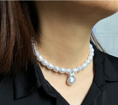 Basic Solid Color Imitation Pearl Beaded Women's Necklace 1 Piece