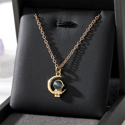 Fashion Astronaut Copper Gold Plated Artificial Gemstones Pendant Necklace 1 Piece