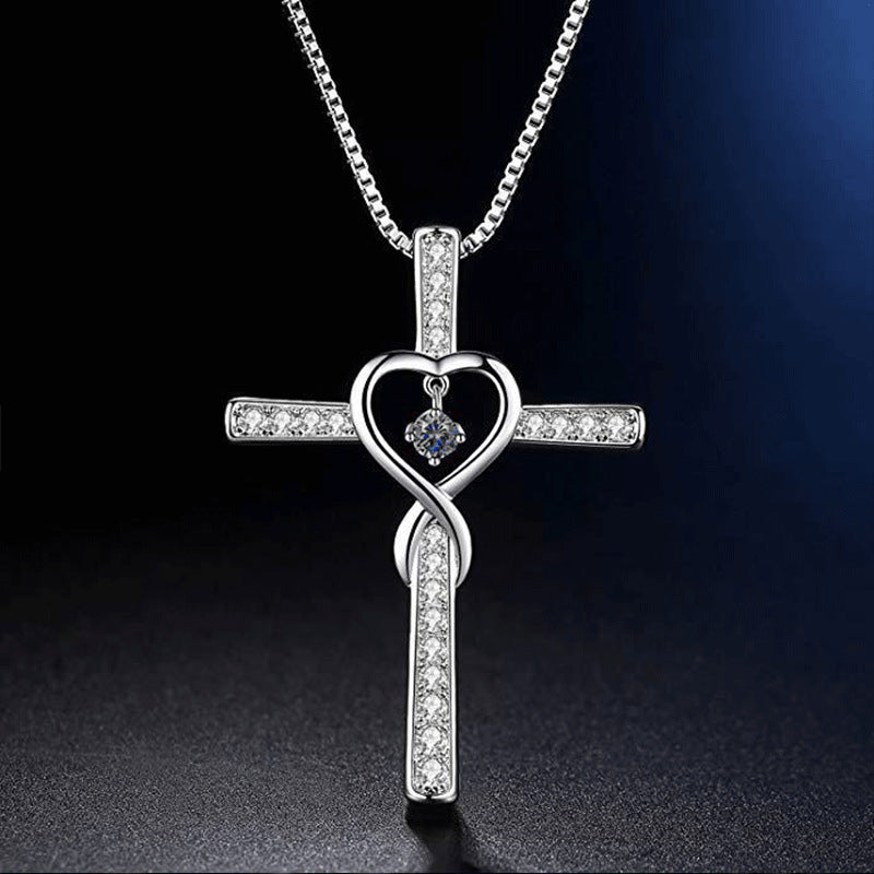 Retro Cross Heart Shape Alloy Inlay Rhinestones Women's Pendant Necklace 1 Piece