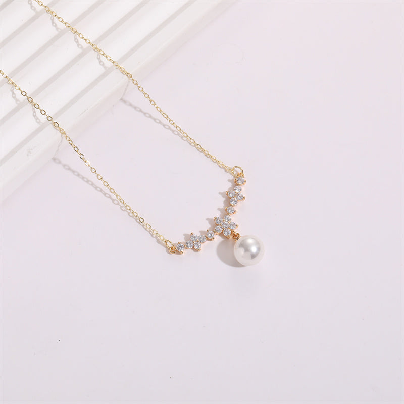 Classic Style Moon Flower Butterfly Copper Gold Plated Artificial Pearls Zircon Pendant Necklace 1 Piece