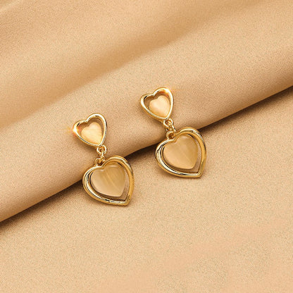 Retro Round Plaid Heart Shape Alloy Inlay Artificial Pearls Rhinestones Women's Ear Clips 1 Pair