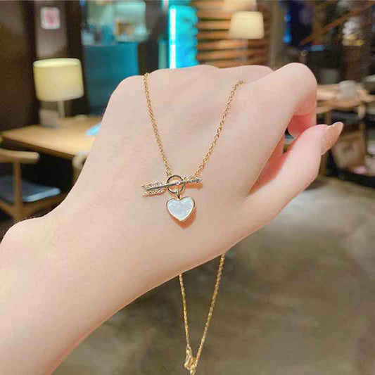 Simple Style Heart Shape Alloy Plating Chain Women's Pendant Necklace 1 Piece