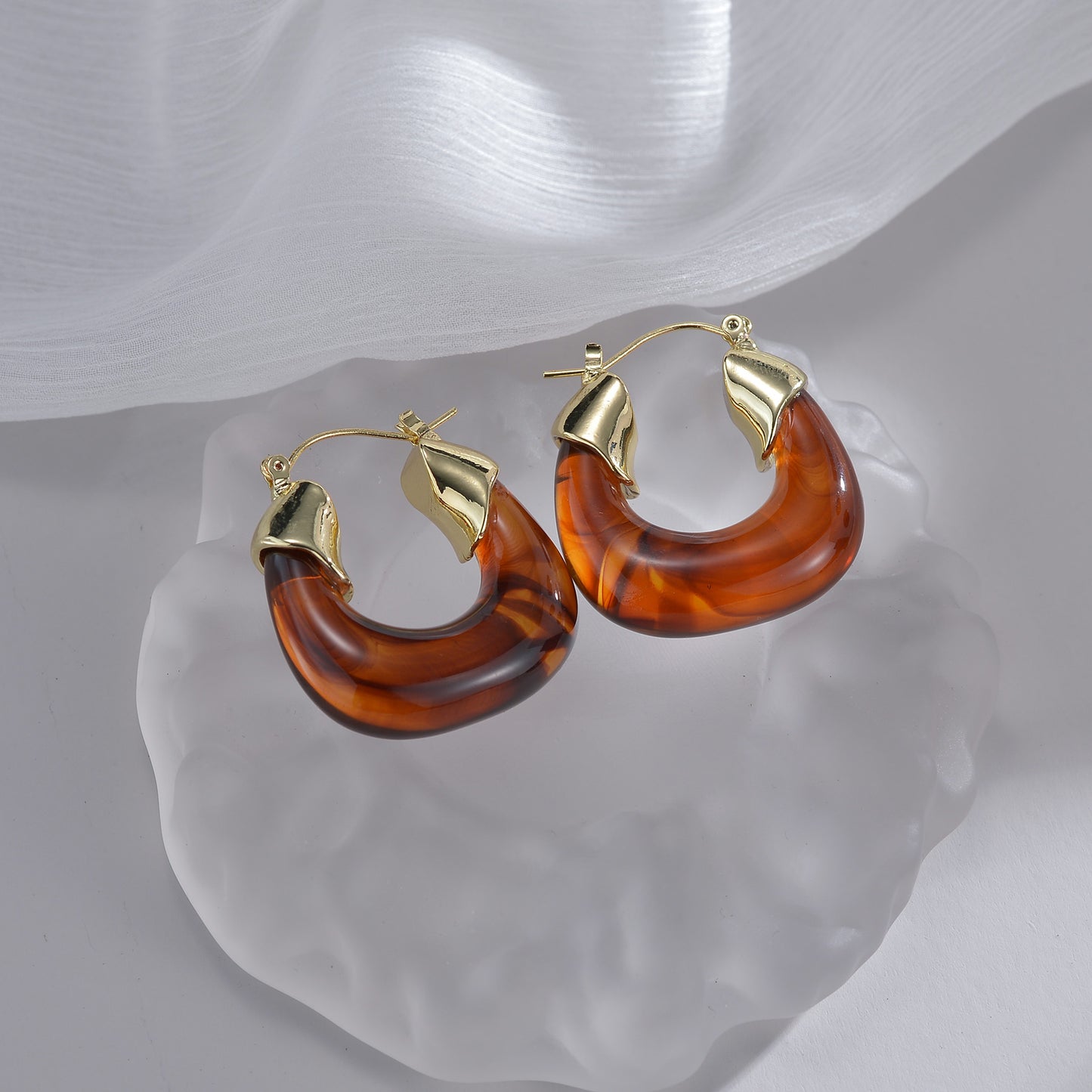 1 Pair Retro U Shape Alloy Resin Women's Drop Earrings