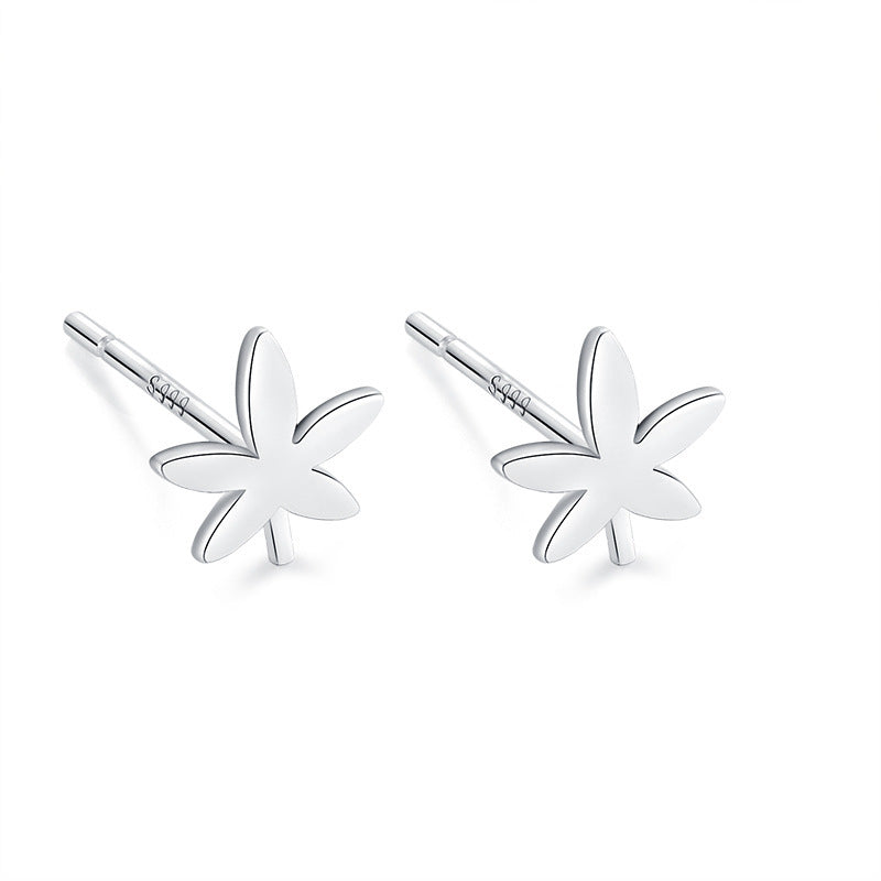 Cute Star Heart Shape Sterling Silver Plating Ear Studs 1 Pair