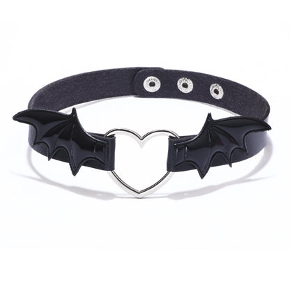 1 Piece Hip-hop Heart Shape Pu Leather Alloy Metal Button Women's Bracelets Necklace