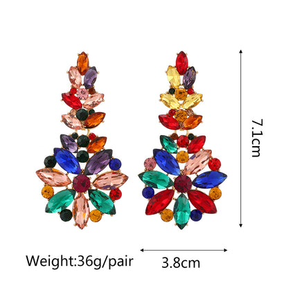 1 Pair Retro Flower Steel Needle Inlay Artificial Pearls Zircon Women'S Earrings