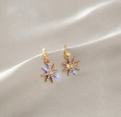 1 Pair Simple Style Triangle Square Flower Metal Plating Inlay Rhinestones Pearl Women's Earrings