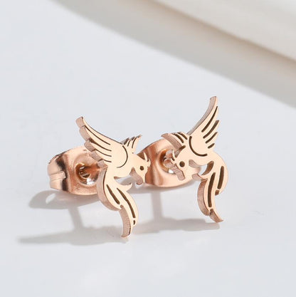 1 Pair Fashion Dog Dinosaur Giraffe Titanium Steel Ear Studs