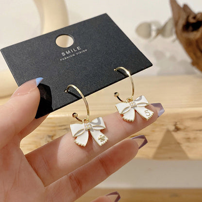 1 Pair Retro Heart Shape Flower Alloy Plating Artificial Pearls Rhinestones Women's Drop Earrings