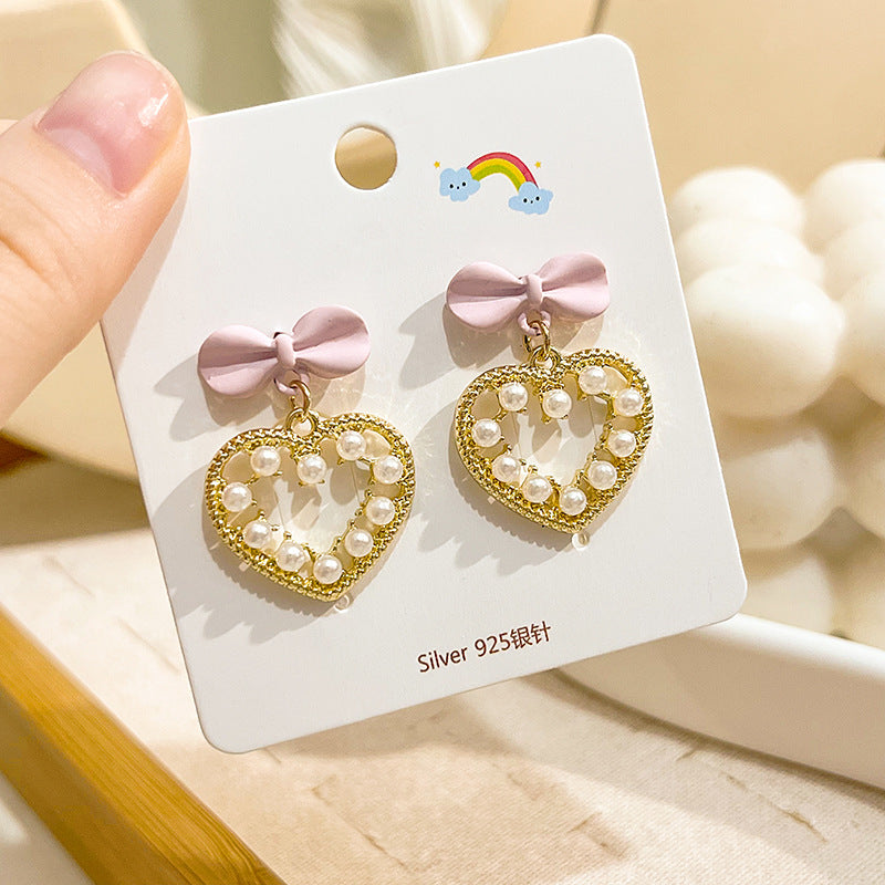 1 Pair Cute Bear Heart Shape Bow Knot Alloy Women's Earrings