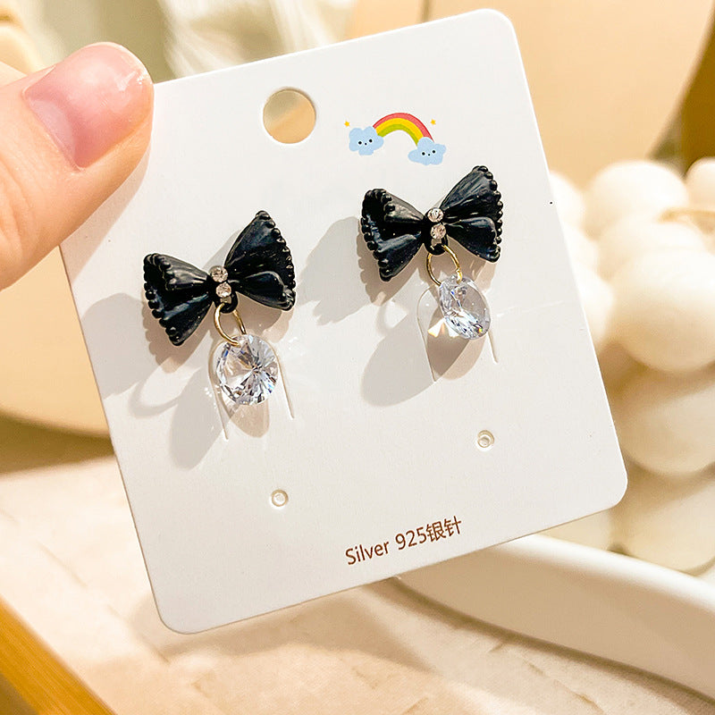 1 Pair Cute Bear Heart Shape Bow Knot Alloy Women's Earrings