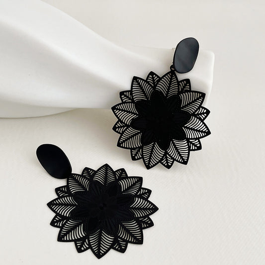 1 Pair Fashion Flower Metal Plating Women's Drop Earrings Ear Studs