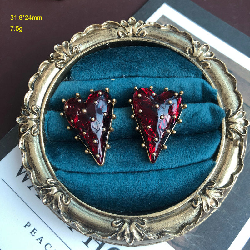 1 Pair Retro Heart Shape Alloy Plating Resin Women's Earrings