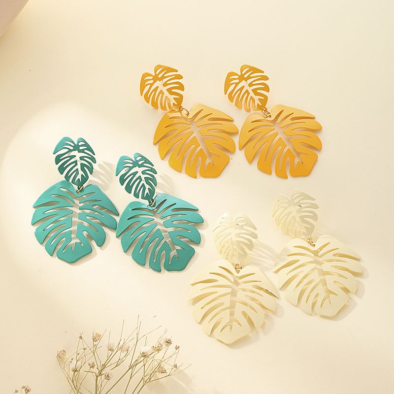 1 Pair Vacation Leaves Alloy Hollow Out Women's Drop Earrings