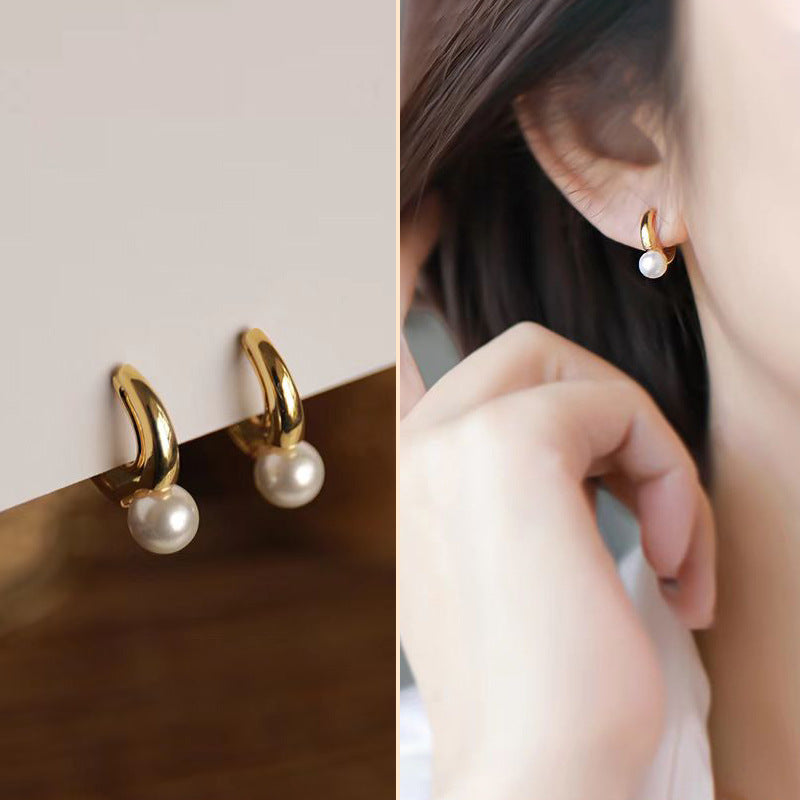 Retro Flower Copper Plating Inlay Artificial Gemstones Pearl Ear Studs 1 Pair