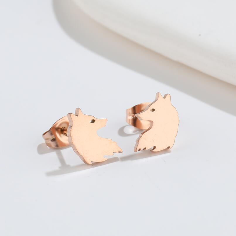 1 Pair Simple Style Animal Titanium Steel Ear Studs