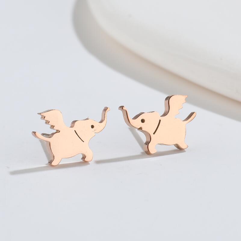 1 Pair Simple Style Animal Titanium Steel Ear Studs