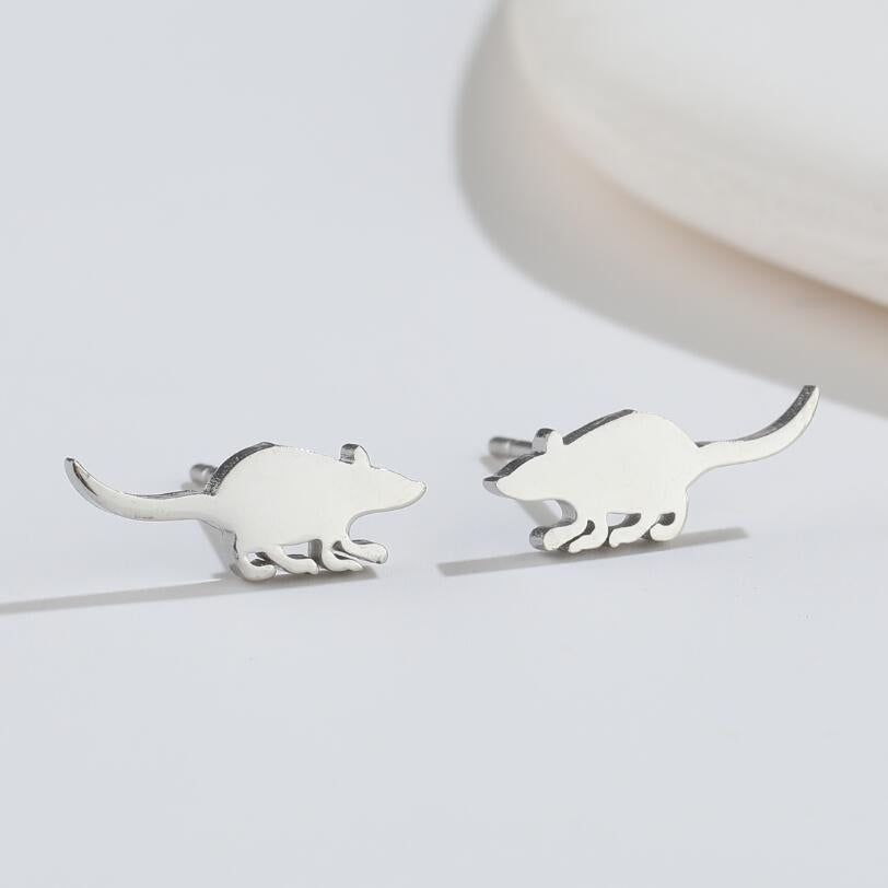 1 Pair Simple Style Animal Titanium Steel Ear Studs