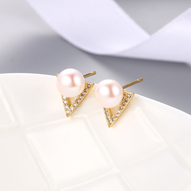 1 Pair Elegant Triangle Copper Inlay Zircon Ear Studs