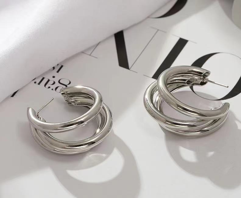 1 Pair Simple Style Solid Color Plating Iron Hoop Earrings