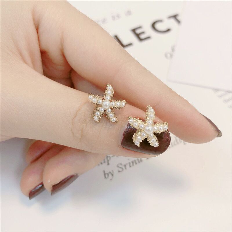 Simple Style Leaf Alloy Inlay Zircon Women's Earrings Ear Studs