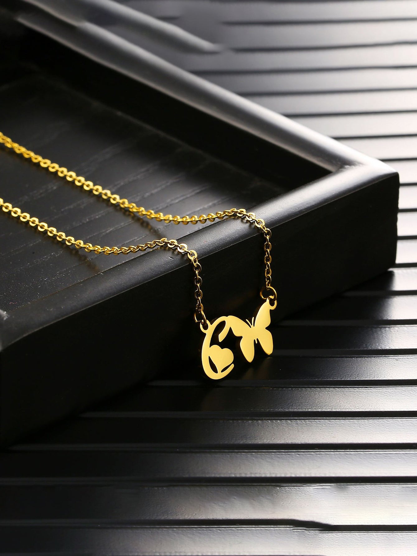 Simple Style Letter Butterfly Stainless Steel Plating 18k Gold Plated Necklace