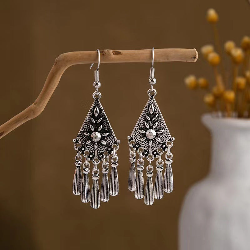 1 Pair Ethnic Style Geometric Heart Shape Elephant Metal Tassel Plating Women's Drop Earrings