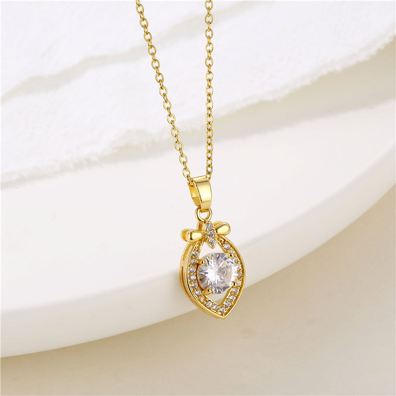 Retro Water Droplets Heart Shape Snowflake Stainless Steel Titanium Steel Plating Inlay Zircon 18k Gold Plated Gold Plated Pendant Necklace