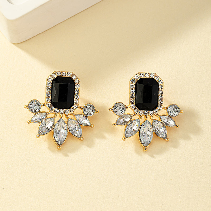 1 Pair Elegant Retro Square Flower Plating Alloy Ear Studs