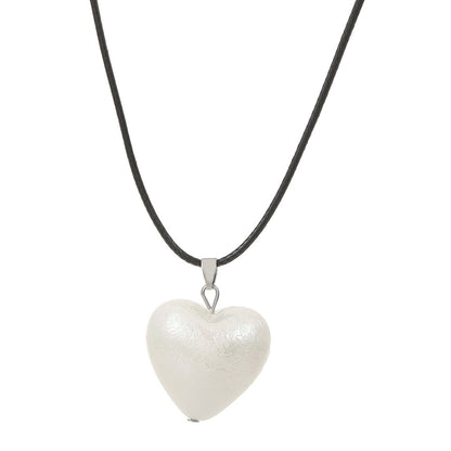 Simple Style Heart Shape Resin Three-dimensional Women's Pendant Necklace