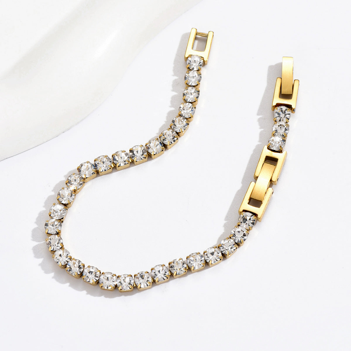 Luxurious Geometric Stainless Steel Inlay Artificial Rhinestones 14k Gold Plated Bracelets