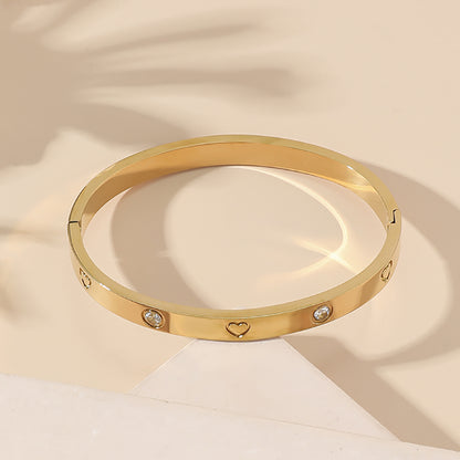 Elegant Heart Shape Titanium Steel Inlay Rhinestones 18k Gold Plated Bangle