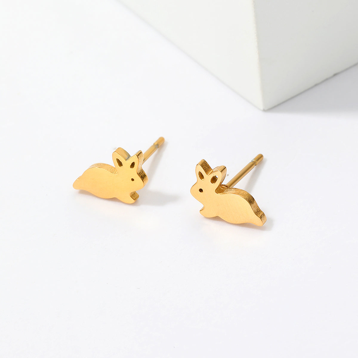 1 Pair Casual Preppy Style Simple Style Animal Ball Mushroom Stainless Steel Plating Hollow Out 18k Gold Plated Ear Studs