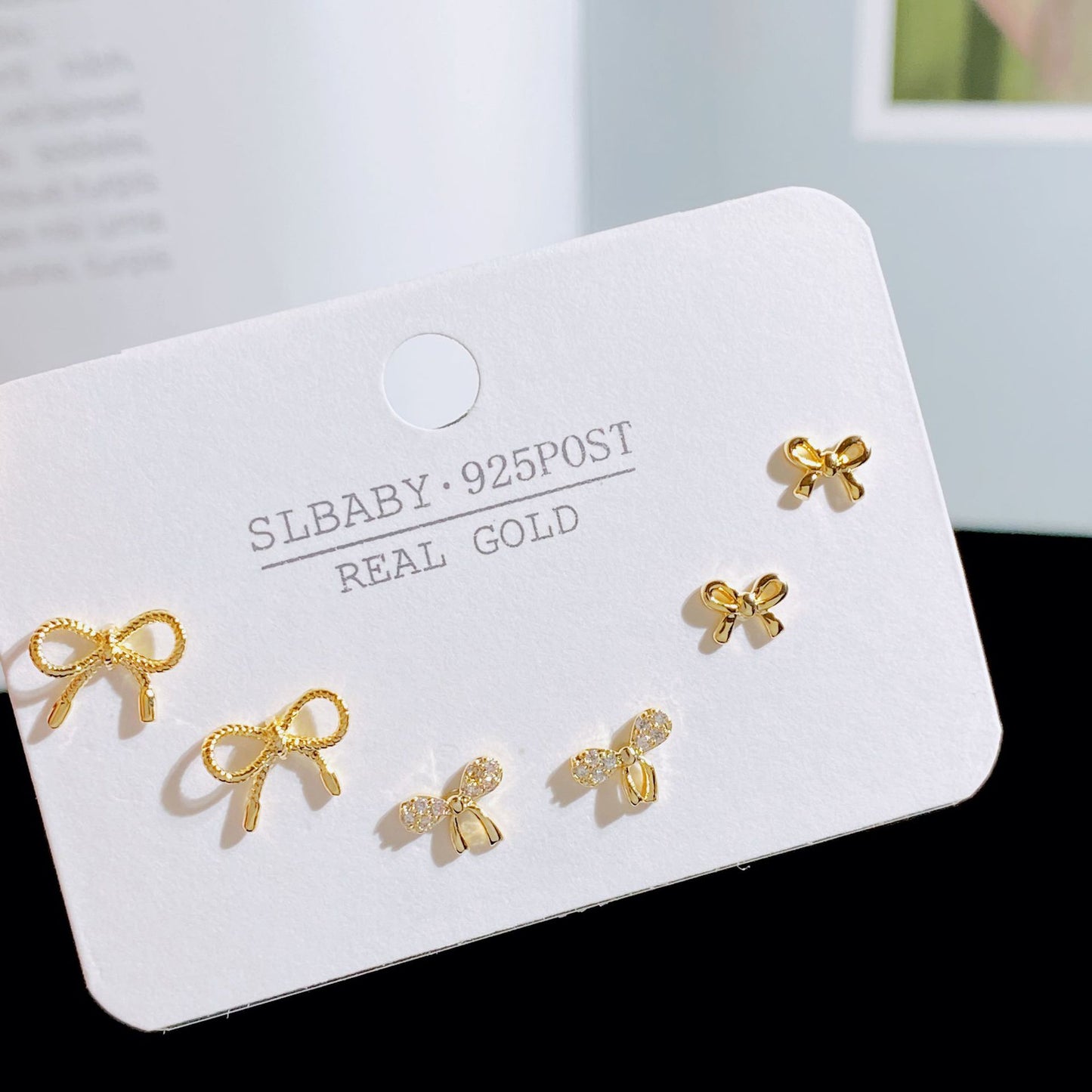 Simple Style Letter Flower Copper Plating Zircon Ear Studs 1 Set