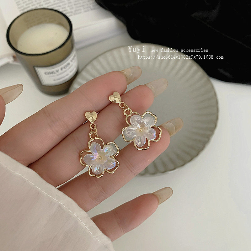 Fashion Geometric Heart Shape Flower Alloy Resin Rhinestone Plating Women's Earrings 1 Pair