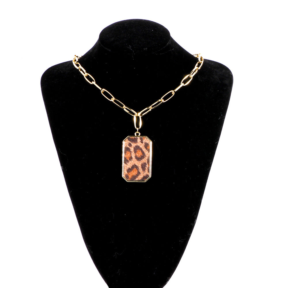 Retro Cool Style Leopard Alloy Women's Pendant Necklace