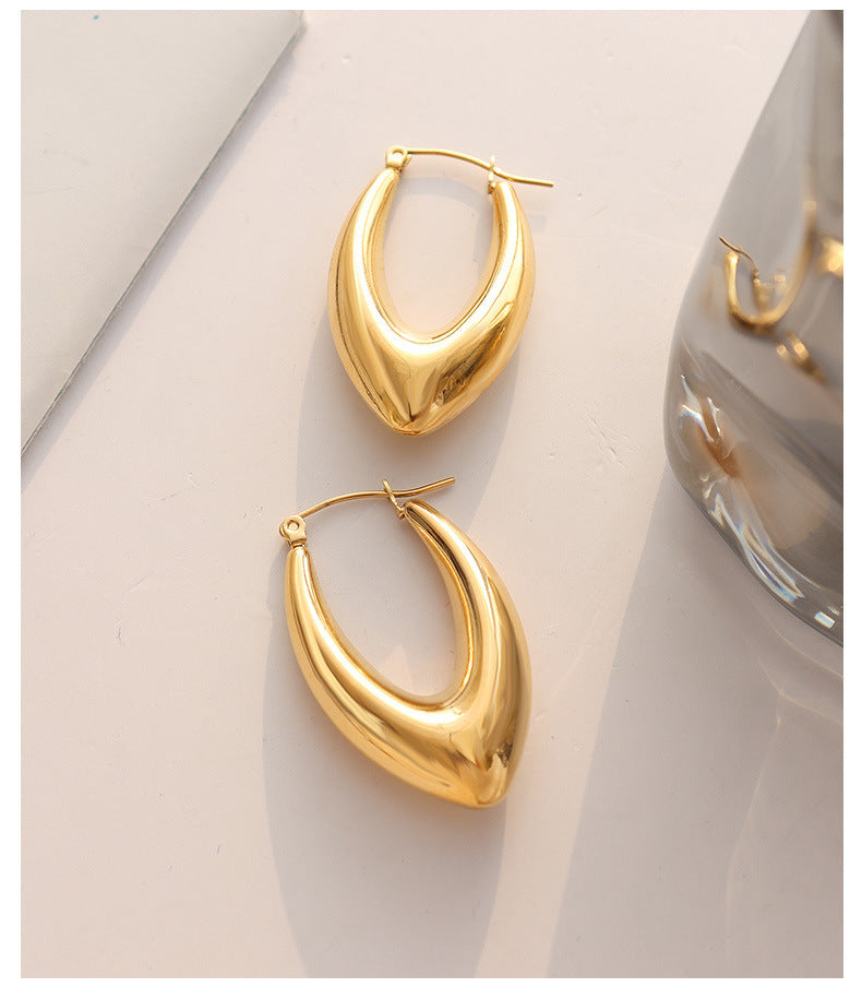 Elegant U Shape Titanium Steel Plating Earrings 1 Pair