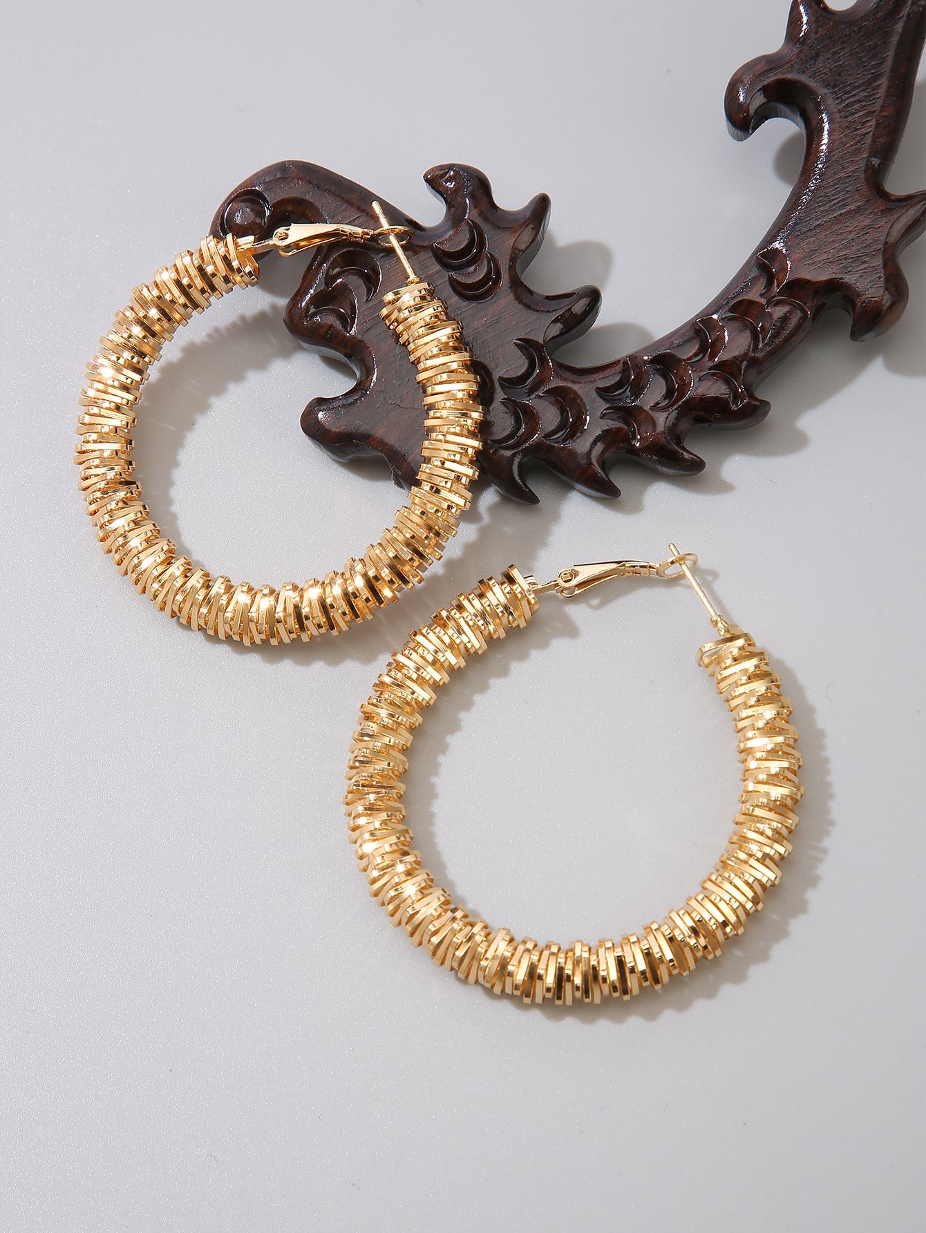 Retro Classic Style Circle Alloy Women's Hoop Earrings