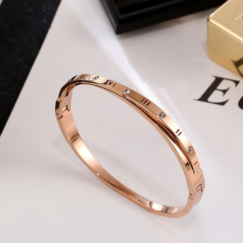 Simple Style Round Heart Shape Snake Titanium Steel Plating Inlay Rhinestones Shell 18k Gold Plated Bangle