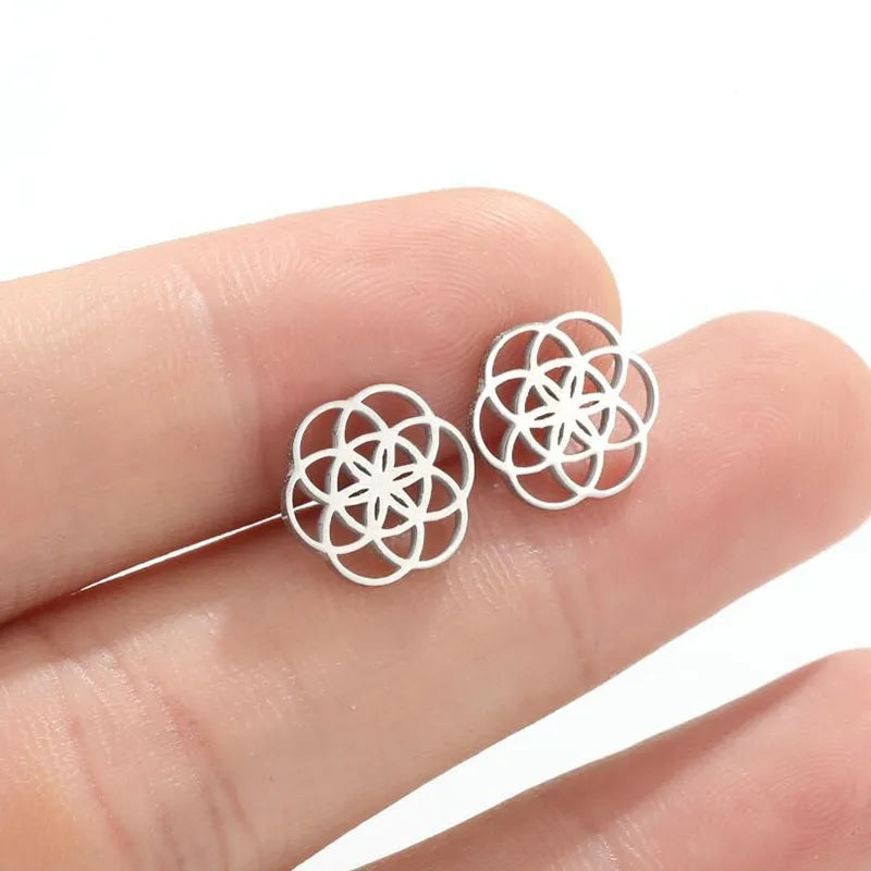 1 Pair Simple Style Flower Hollow Out Stainless Steel Ear Studs