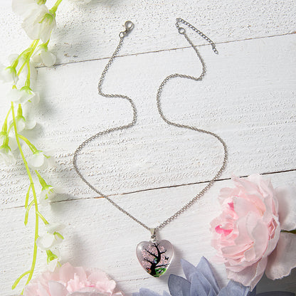 Wholesale Jewelry Basic Retro Tree Heart Shape Alloy Glass Pendant Necklace