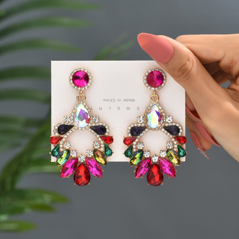 1 Pair Luxurious Geometric Inlay Alloy Rhinestones Glass Gold Plated Chandelier Earrings Drop Earrings