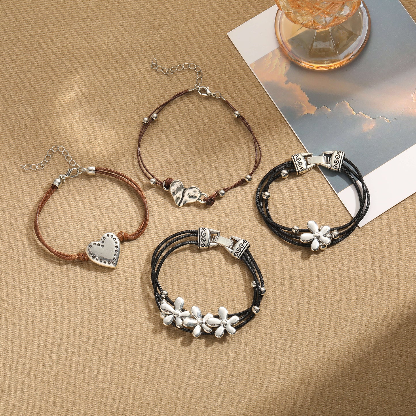 Casual Vintage Style Heart Shape Flower Ccb Alloy Wax Rope Women's Bracelets