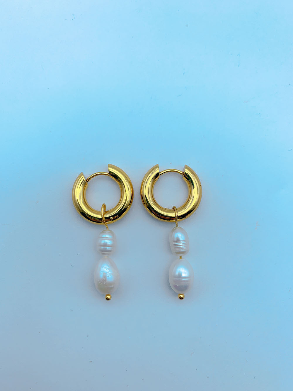 1 Pair Elegant Simple Style Round Freshwater Pearl Titanium Steel Plating 18k Gold Plated Earrings